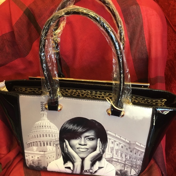 Gorgeous Michelle Obama Bag with Wallet on sale ❤️ - Picture 2 of 5